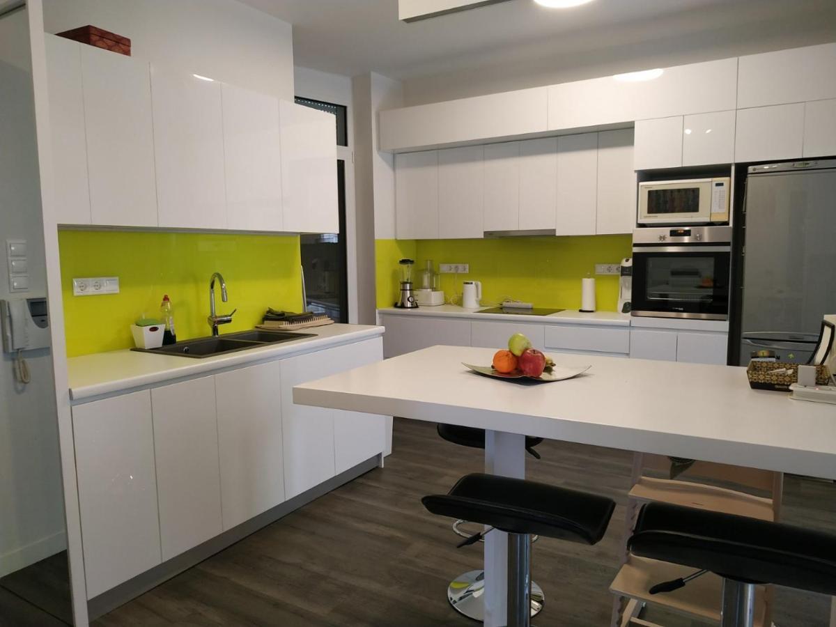 Fully Renovated, Family-Friendly Apartment, Next To A Huge Green Park, In Athens Center Ngoại thất bức ảnh
